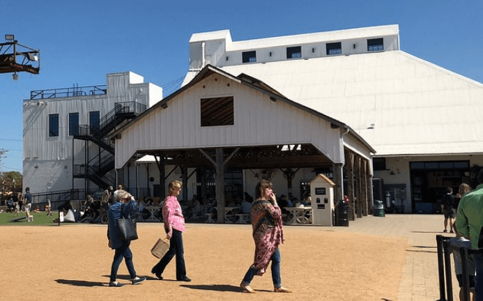 Magnolia Barn